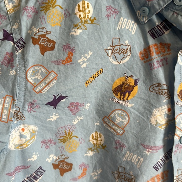 Ariat boys short sleeve button up. Size Large (14-16) - Picture 3 of 7